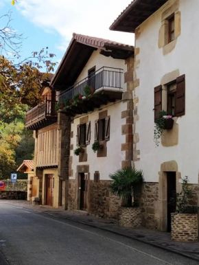Casa Rural Mizkerrenea, Ituren, Navarra